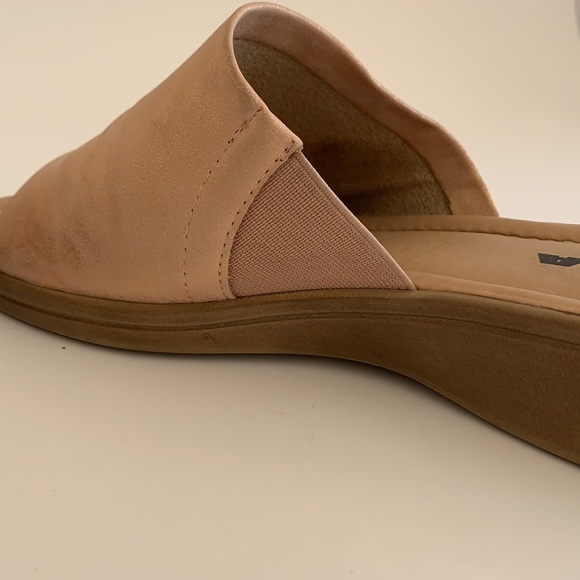 Alia Sandals Slip on Small Heel - Picture 5 of 8